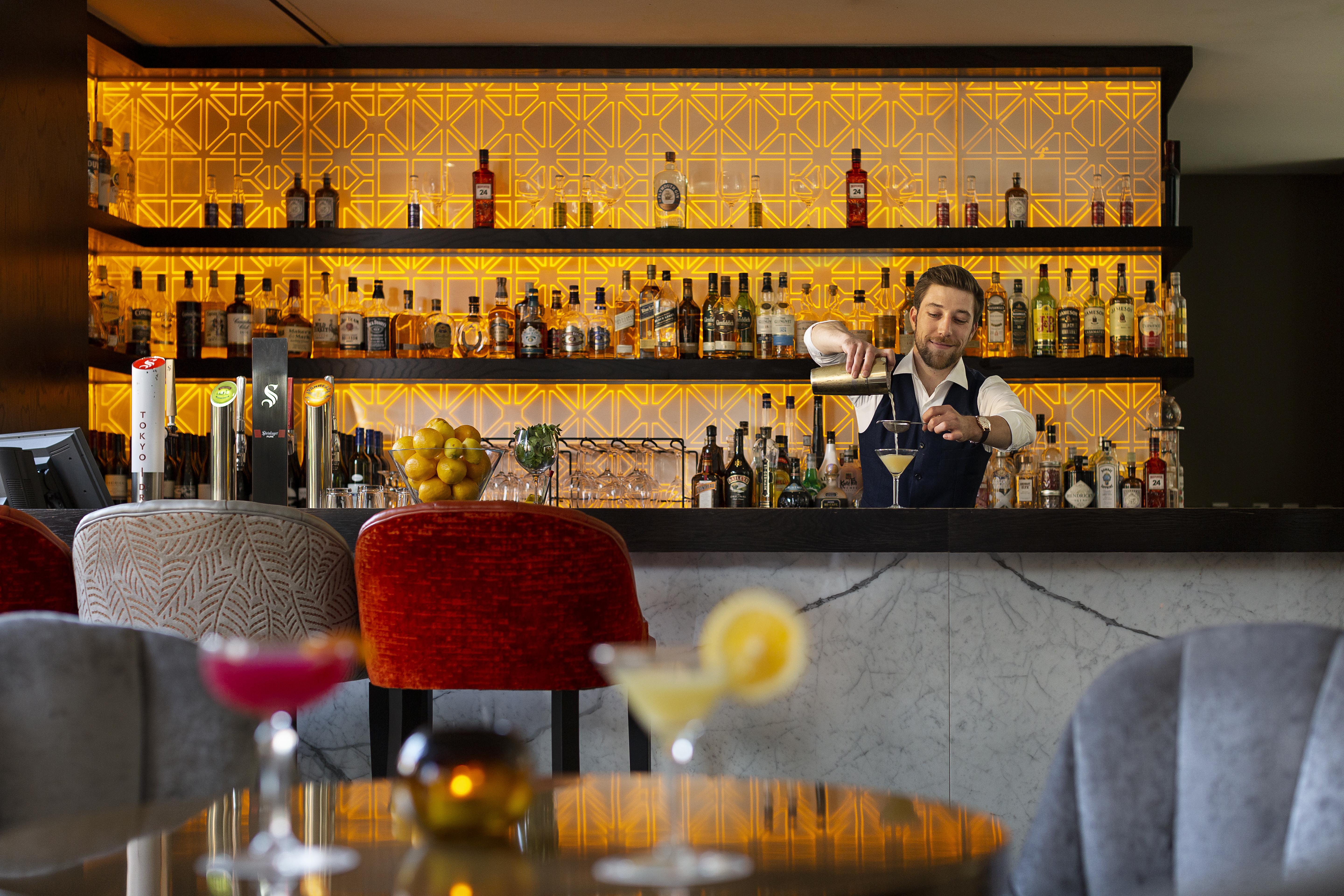 Pullman Auckland Hotel & Apartments Eksteriør billede The bar at the 1907
