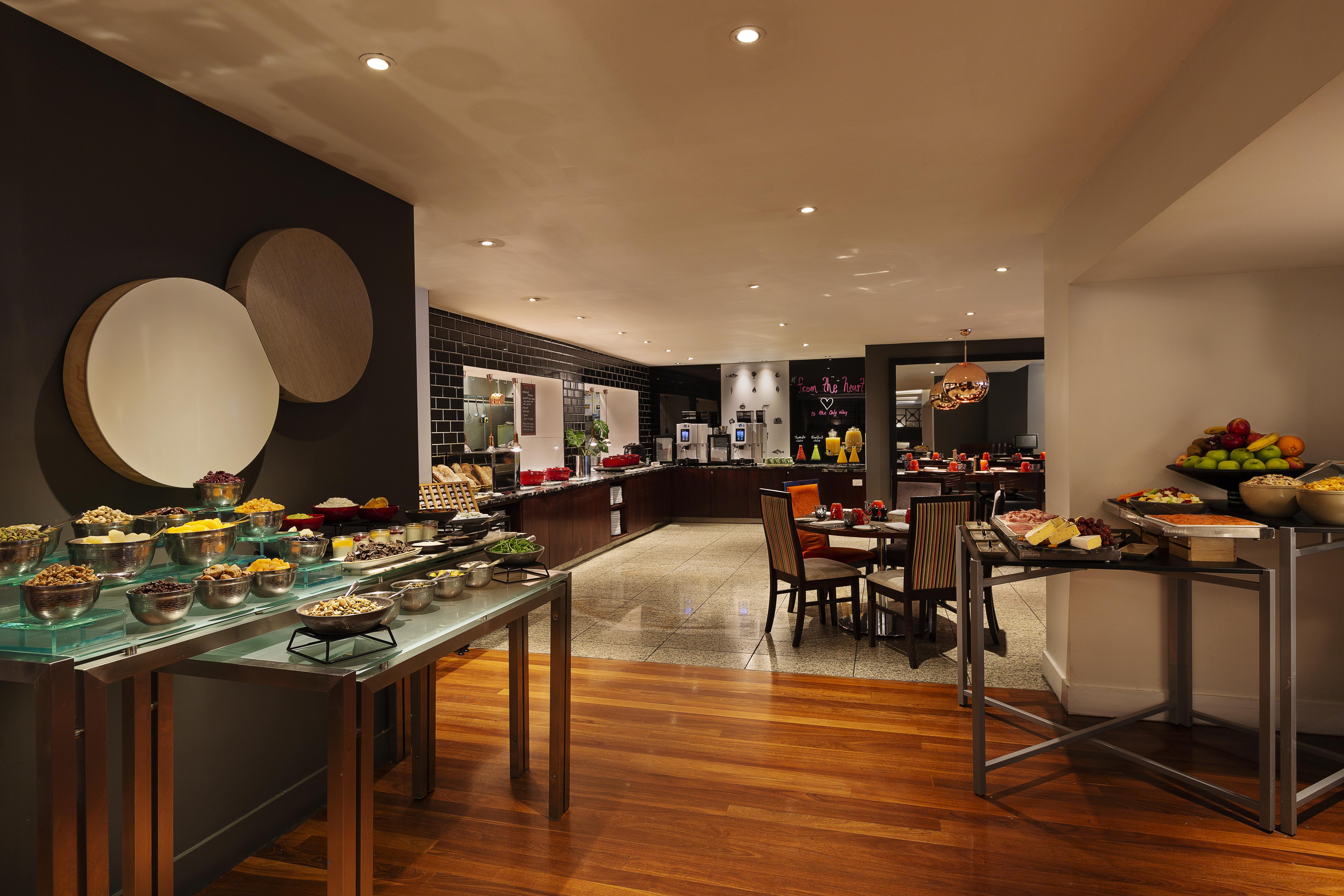 Pullman Auckland Hotel & Apartments Eksteriør billede The Club Lounge at the Kuala Lumpur International Airport